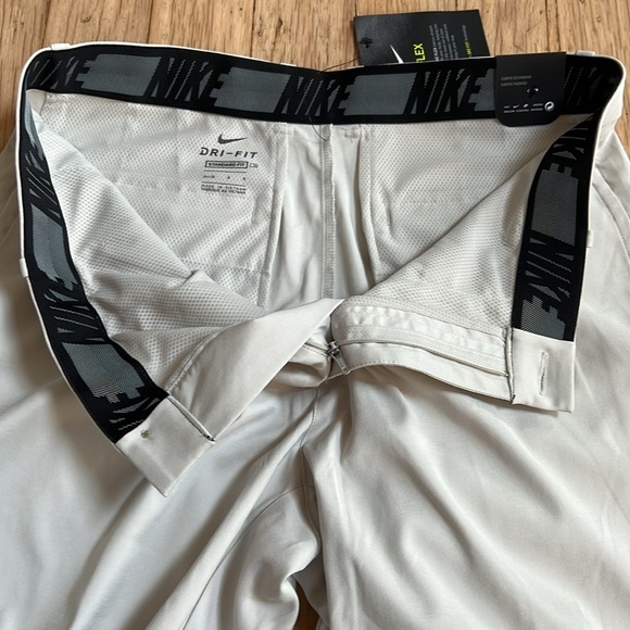 Nike Men’s Standard Fit Flex Core Golf Pants-Light Bone 34x32 - Picture 6 of 11